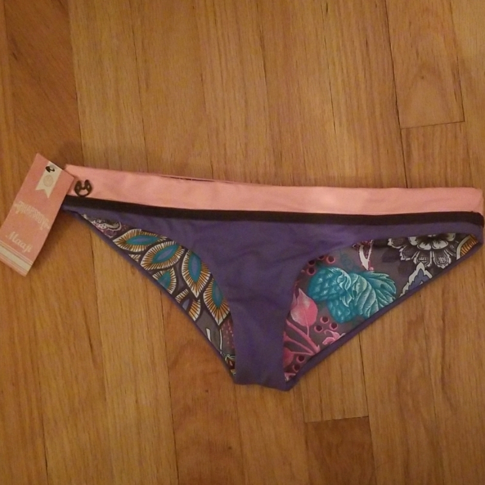 Maaji Reversible Bottom